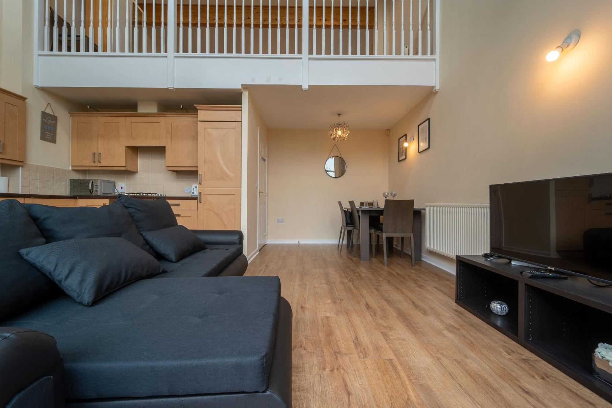 Luxury 2 Bed Apartment - Near Heathrow, Legoland, Windsor Slough Exteriör bild